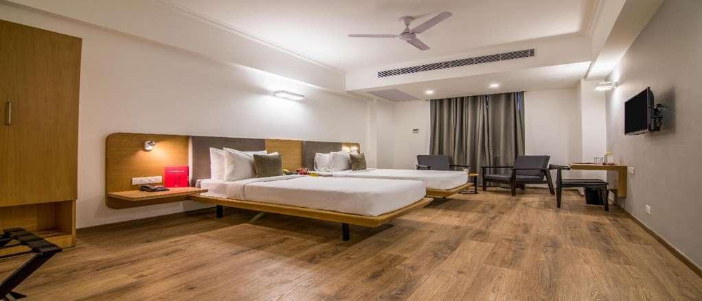 Oyo Townhouse 028 Corporate Suite Noida Quarto foto